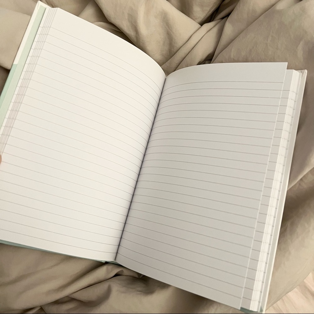 Urban Outfitters Dare to Dream Journal - Picture 4 of 4